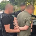 “Відмазував” від служби: військового затримали на хабарі 5 тисяч доларів у Кропивницькому